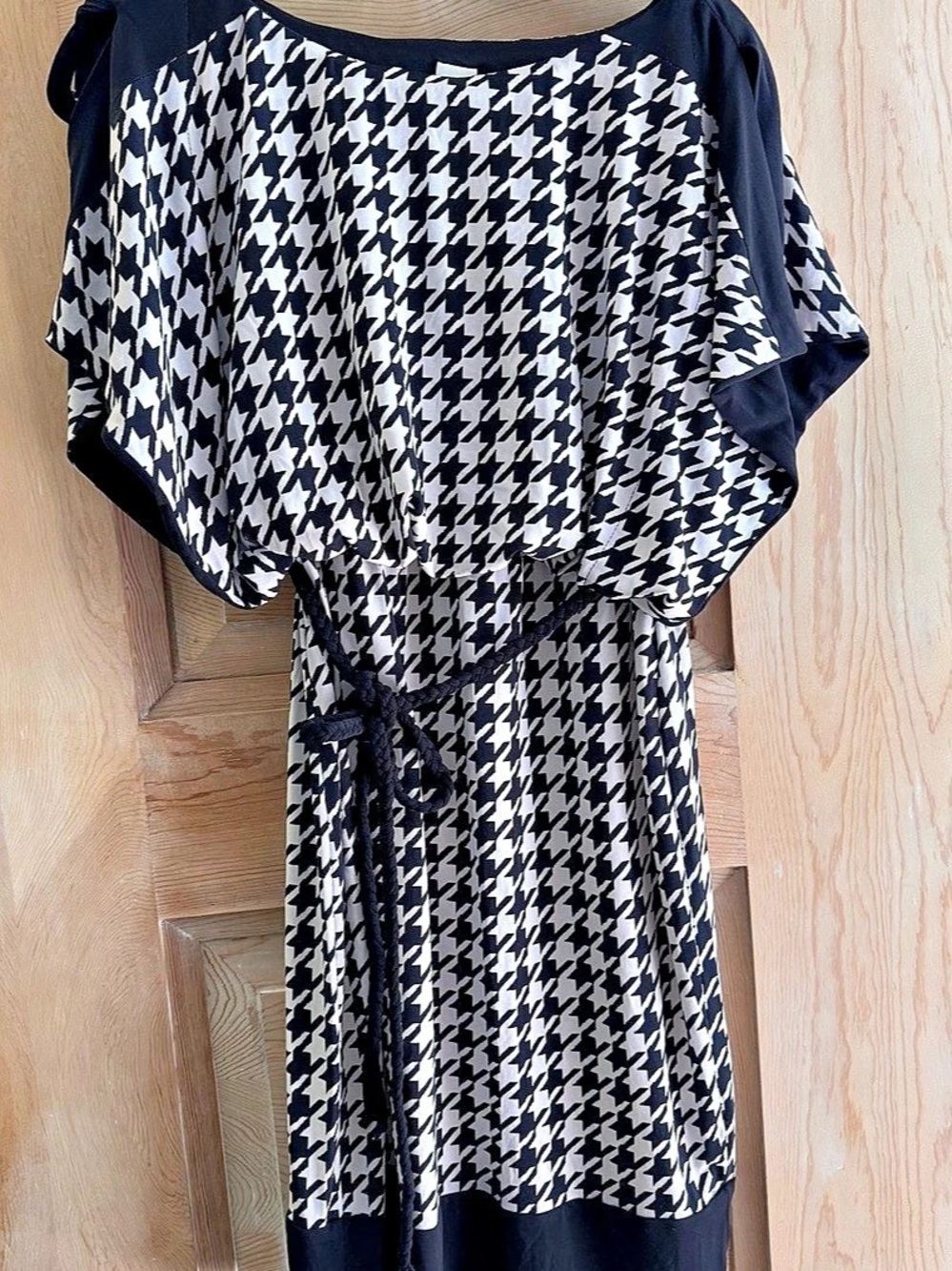 Sangria Houndstooth Midi Dress in Black & White Size 6